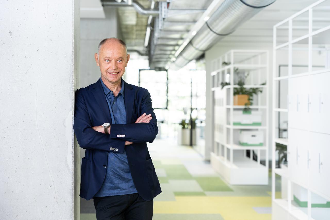 iteratec baut Geschäftsführung um: Gründer Klaus Eberhardt übergibt an erfahrenes Führungsteam